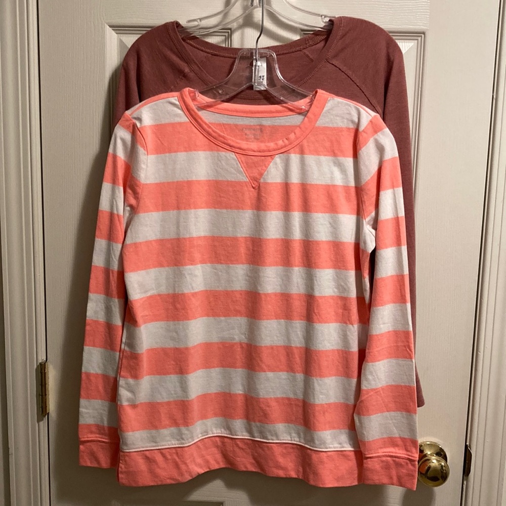 Women’s Super Soft Set of 2 Long-sleeve Tees (size M) Goodyear and GAP